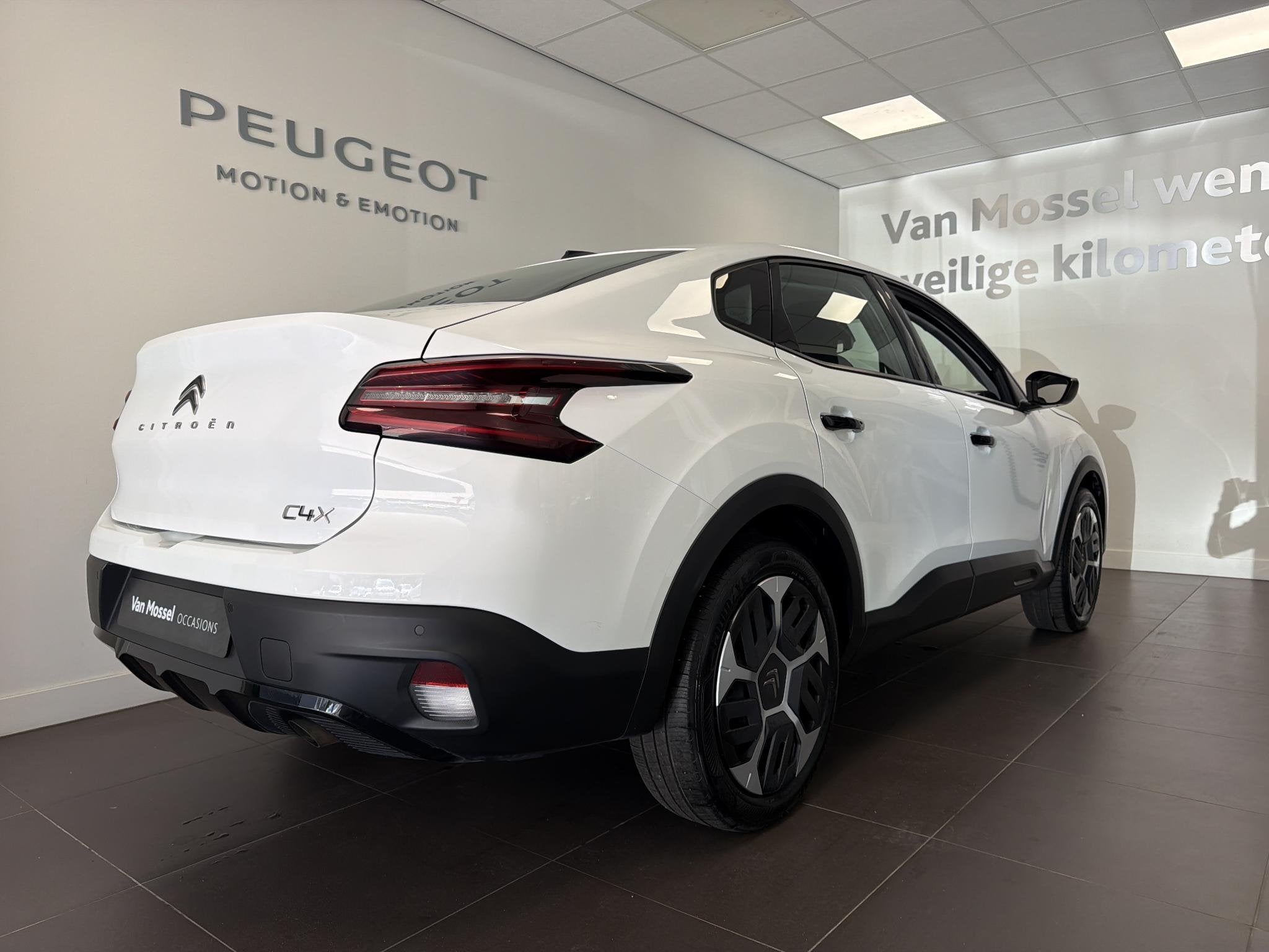 Citroen C4 X 1.2 Puretech 100 You | Navigatie | Apple Carpla, Auto's, Citroën, Voorwielaandrijving, 12 maanden, Gebruikt, Euro 6