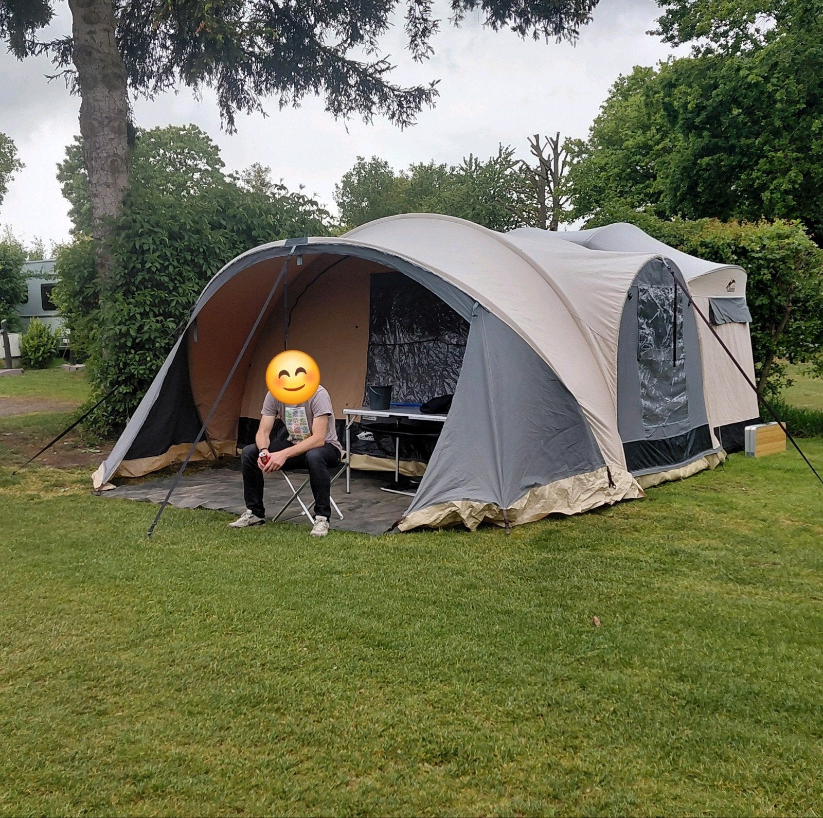 Cabanon Mercury Deluxe 2012 met bermkeuken en disselbak, Ophalen, Cabanon, Aanwezig, Tot en met 6