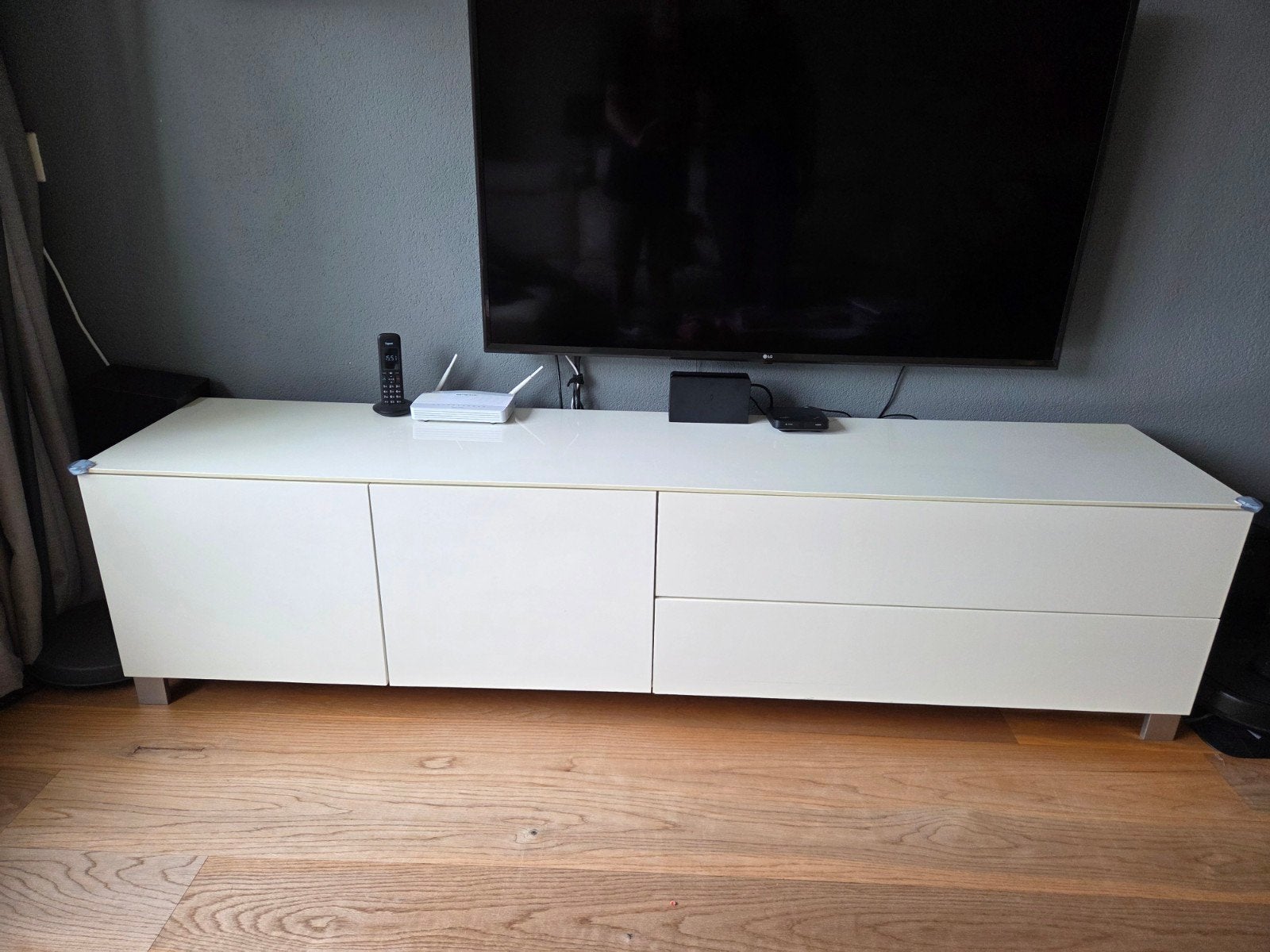 GRATIS TV kast hoogglans wit, Huis en Inrichting, Ophalen, Gebruikt