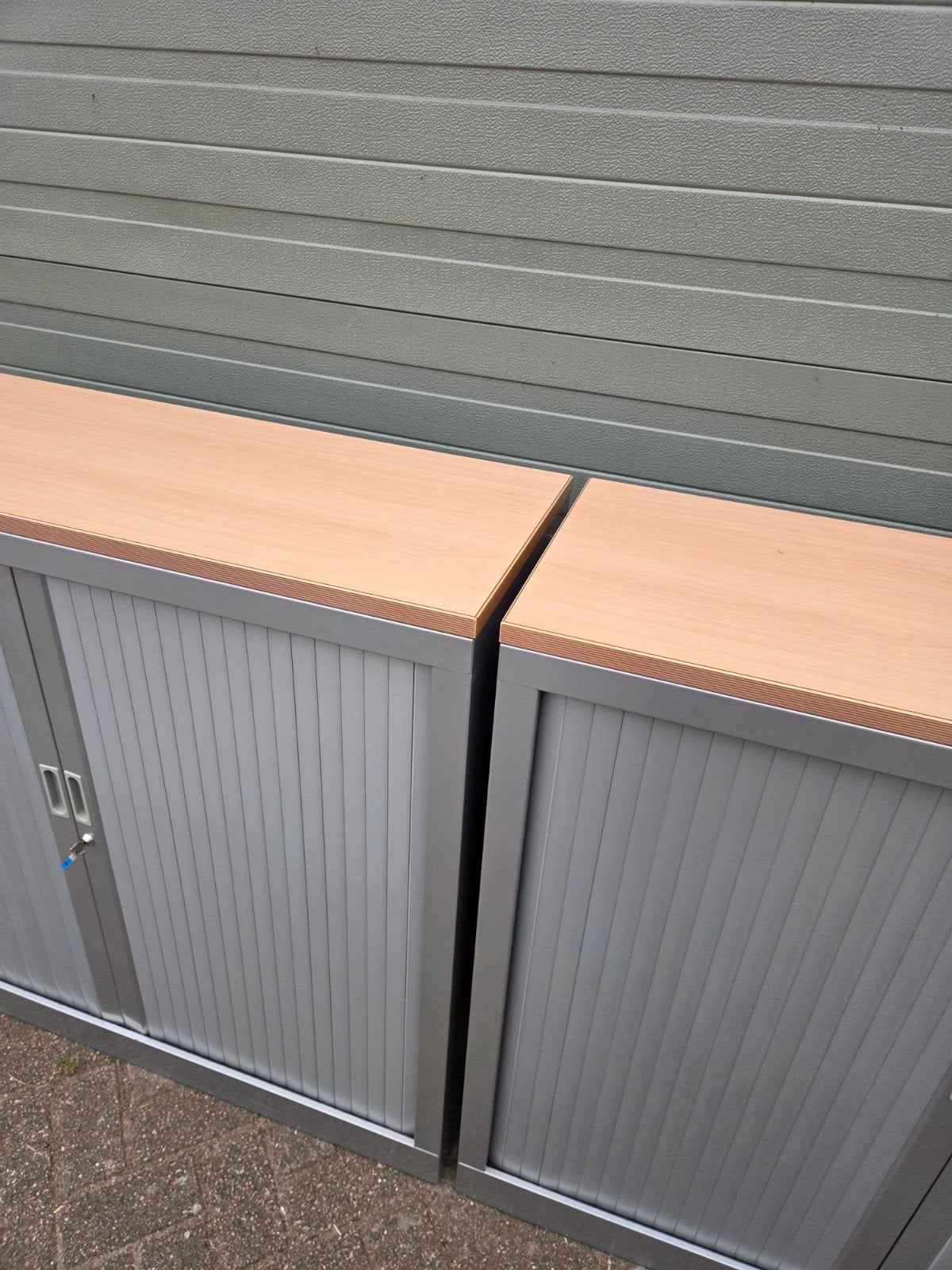 Mooie half hoge roldeurkasten (optie nieuw topblad div kleur, Ophalen, 100 tot 150 cm, 100 tot 150 cm, Meerdere deuren