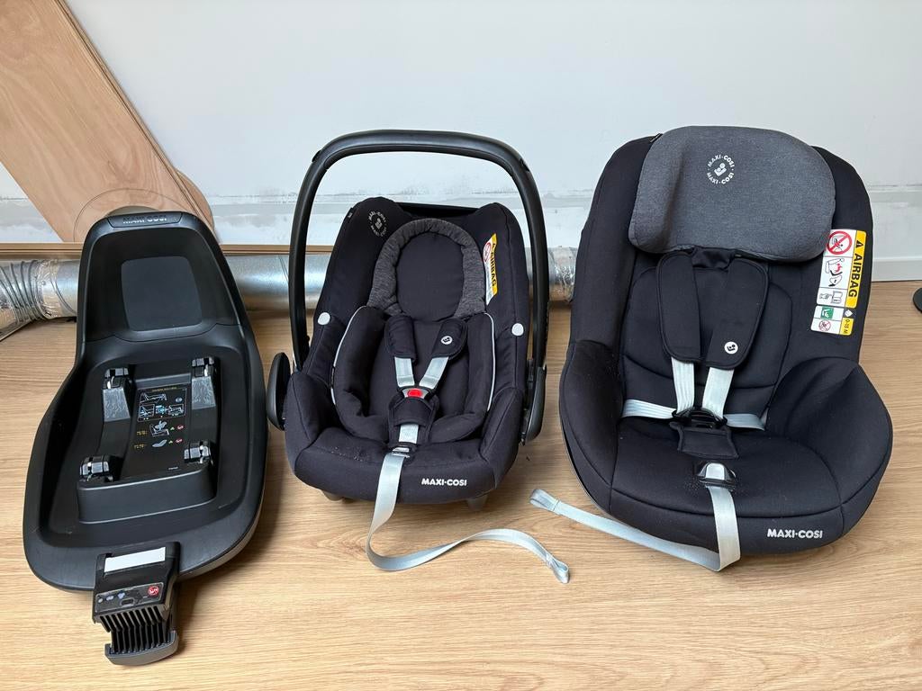 Maxi-Cosi FamilyFix One i-Size  autostoeltjes Rock en Pearl, Kinderen en Baby's, Autostoeltjes, Ophalen, Gebruikt, Zijbescherming