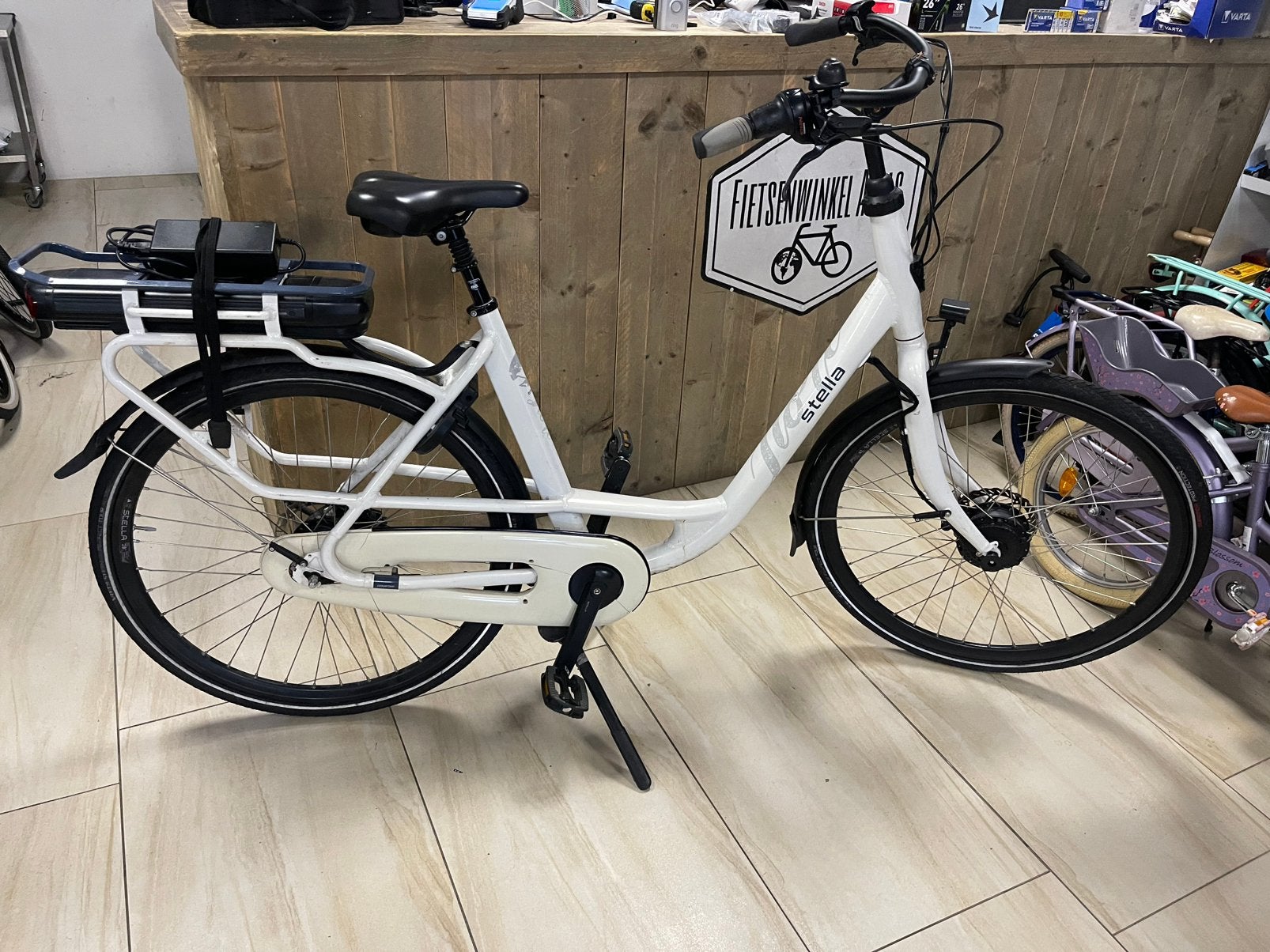 Stella moederfiets 28 inch 7 versnellingen maat 53 cm, Fietsen en Brommers, 51 tot 55 cm, Ophalen of Verzenden, Zo goed als nieuw