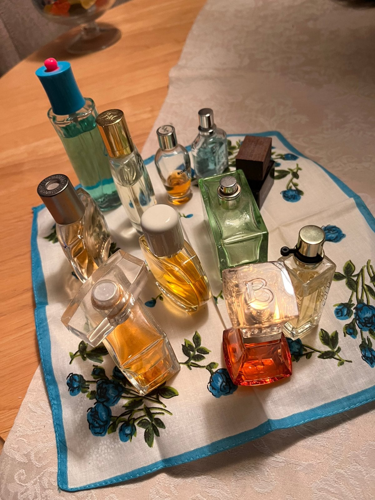 Parfum s  11 flesjes, Ophalen of Verzenden, Zo goed als nieuw, Miniatuur