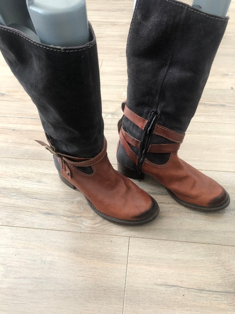 Bruin leren laarzen met blauw suede (omslag)rand, mt 38, Hoge laarzen, Bruin, Ophalen of Verzenden, Zo goed als nieuw