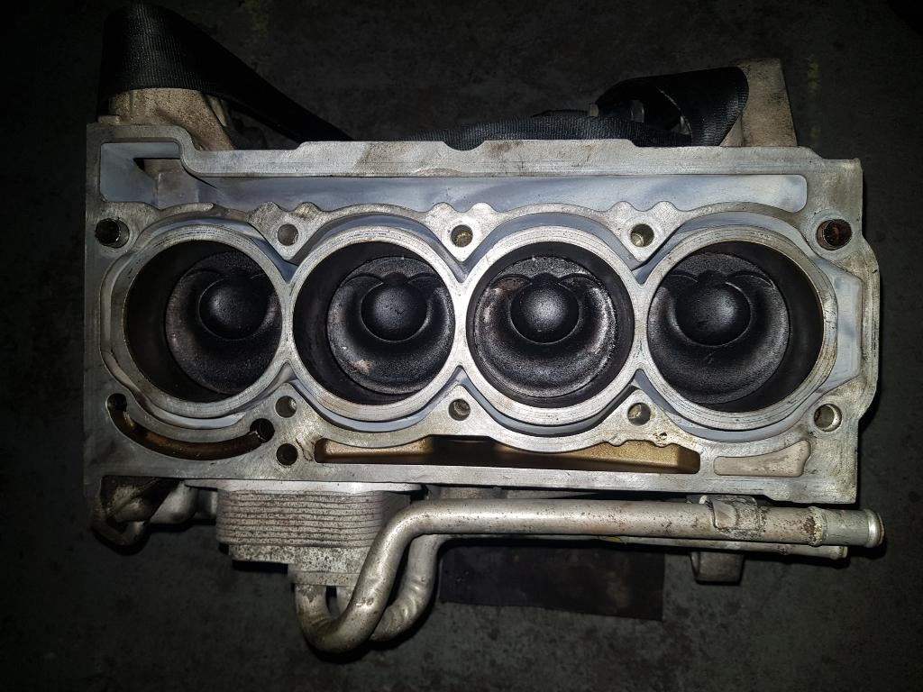 Onderblok Volkswagen Golf V 1.6 FSI 16V 2004, Ophalen of Verzenden