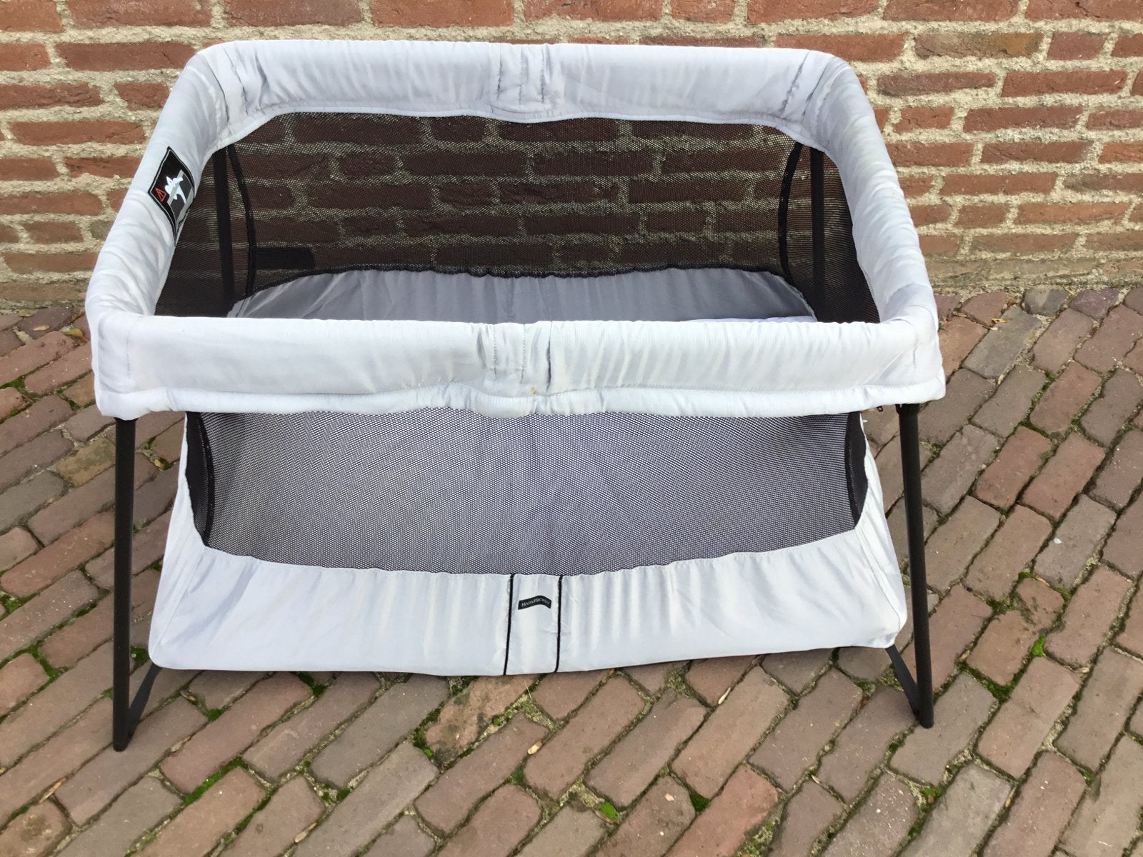 BabyBjorn Reisbedje met Draagtas - Licht en Compact, Kinderen en Baby's, Babywiegjes en Ledikanten, Ophalen, Gebruikt, Reisbedje