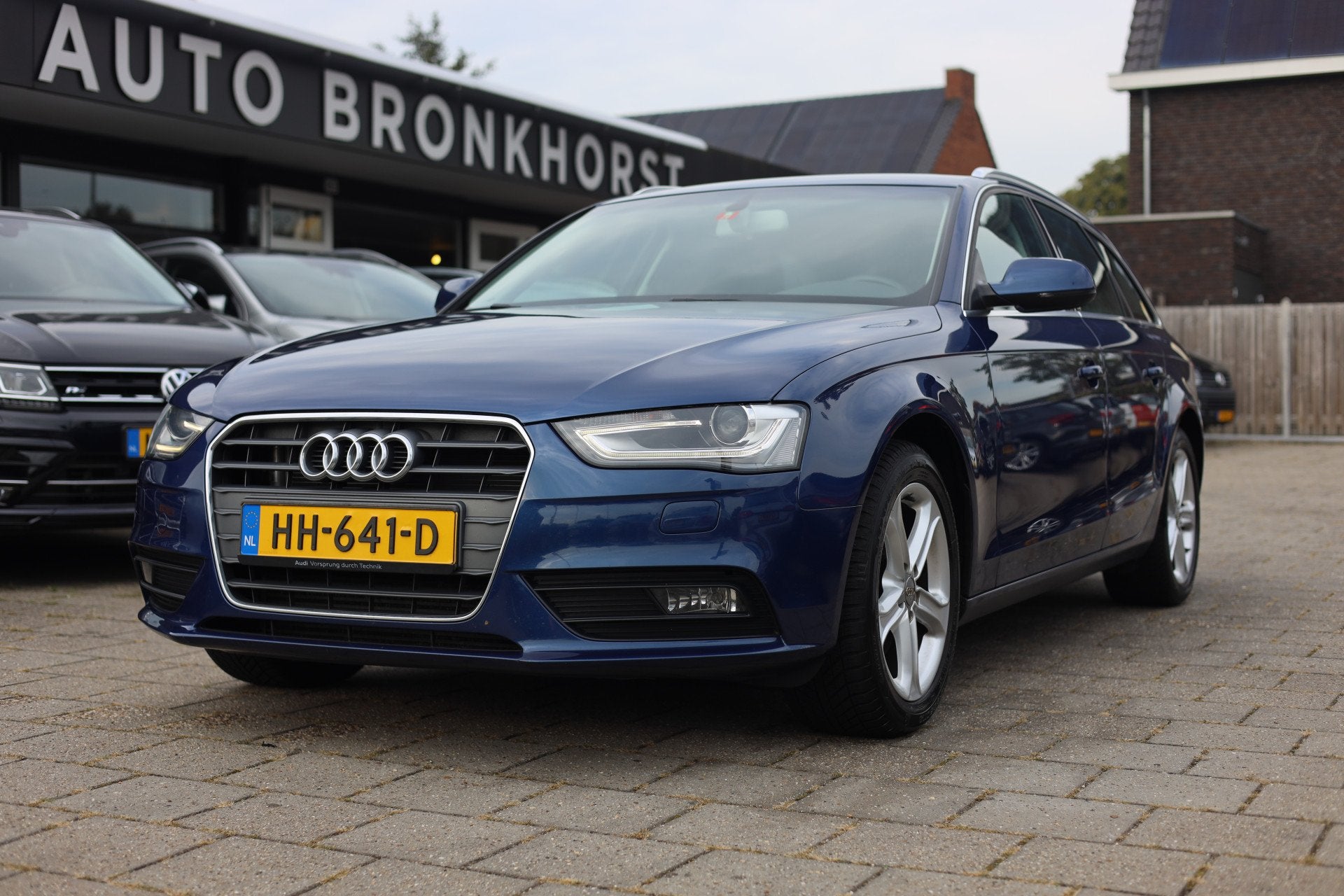 Audi A4 Avant 1.8 TFSI ADVANCE | AUT | NAVI | TREKHAAK *NETT, Auto's, Stof, Gebruikt, 4 cilinders, A4