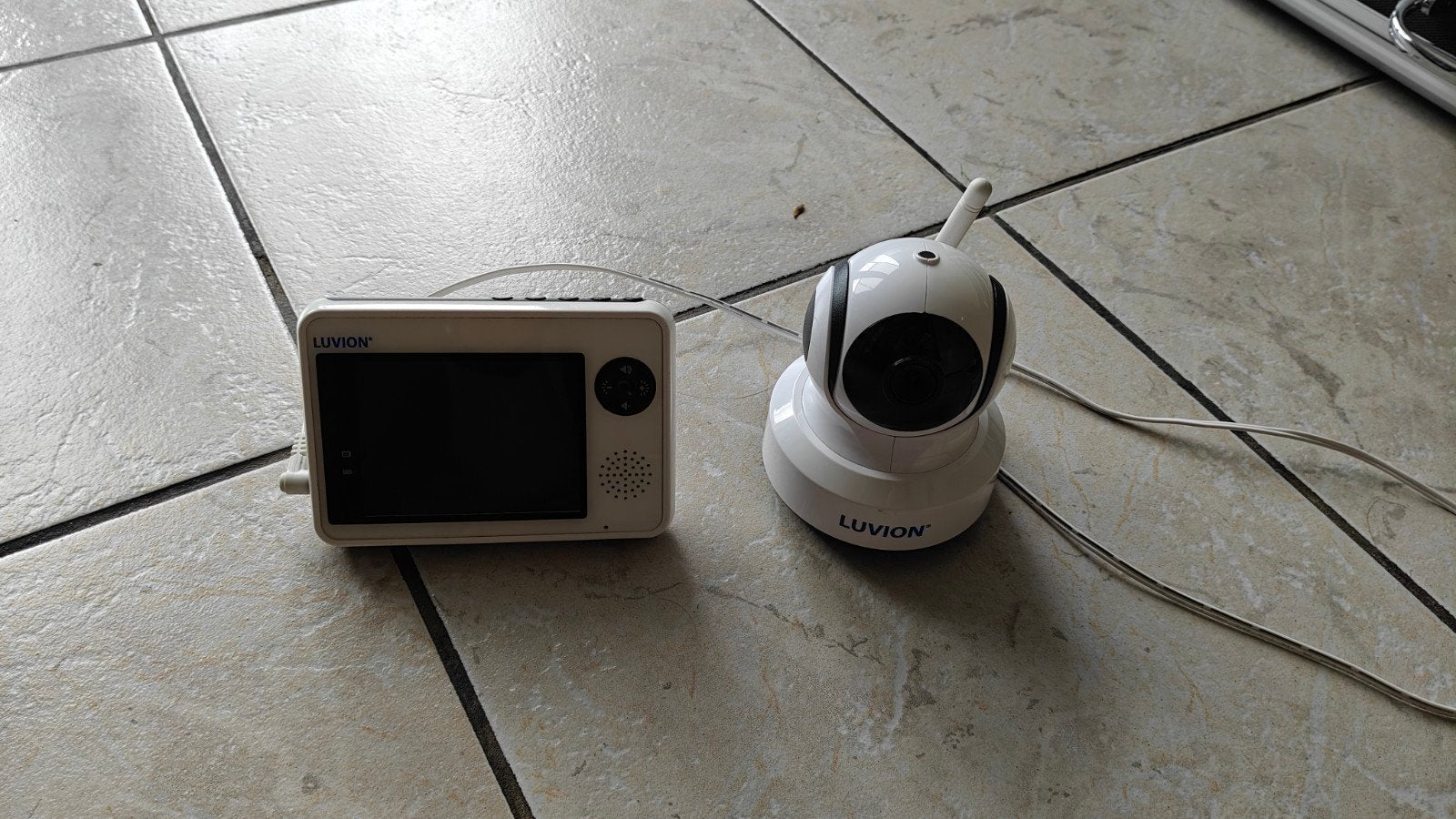 Luvion babyfoon met camera en terugspreekfunctie, Kinderen en Baby's, Babyfoons, Ophalen, Gebruikt, 250 meter of meer, Camera