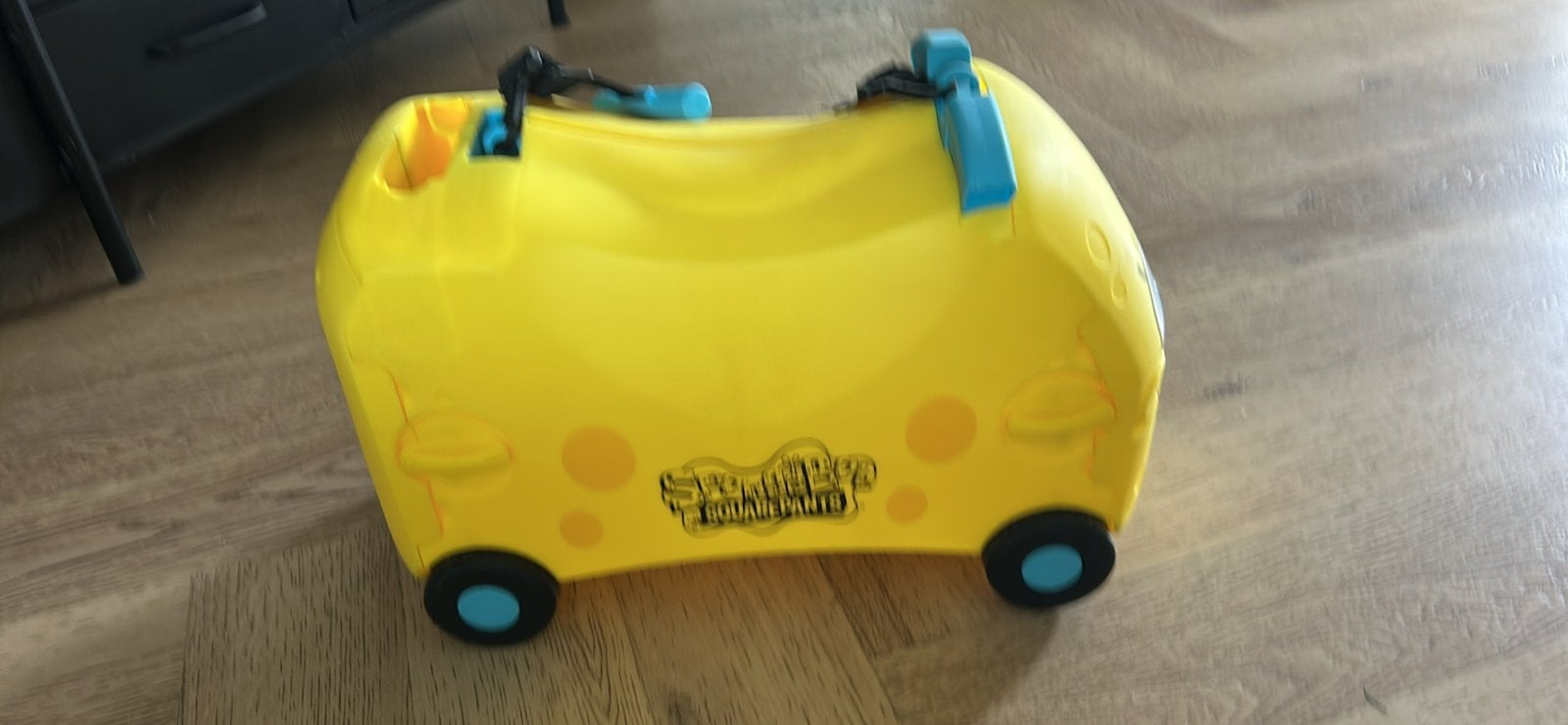 Spongebob kinderkoffer/rijdkoffer, Ophalen, Gebruikt