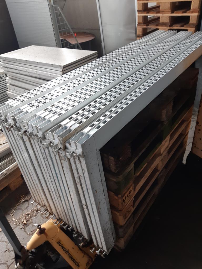 22x TEGOMETALL tegometal stelling staanders 233 hoog x88diep, Ophalen