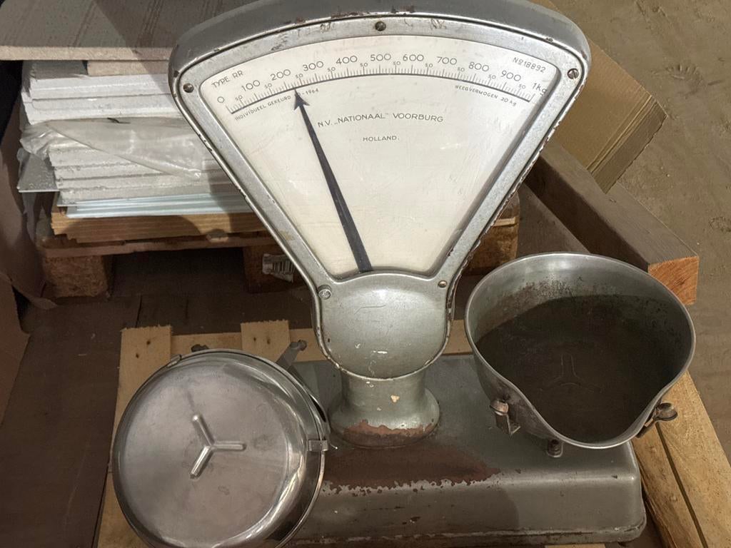 Antieke Nationale Voorburg weegschaal - 20 kg, Ophalen