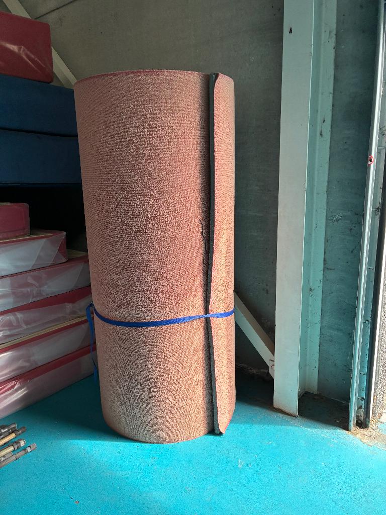 tumblingmat 13,5 meter, Maat 36 t/m 42, Ophalen, Gebruikt, Materiaal