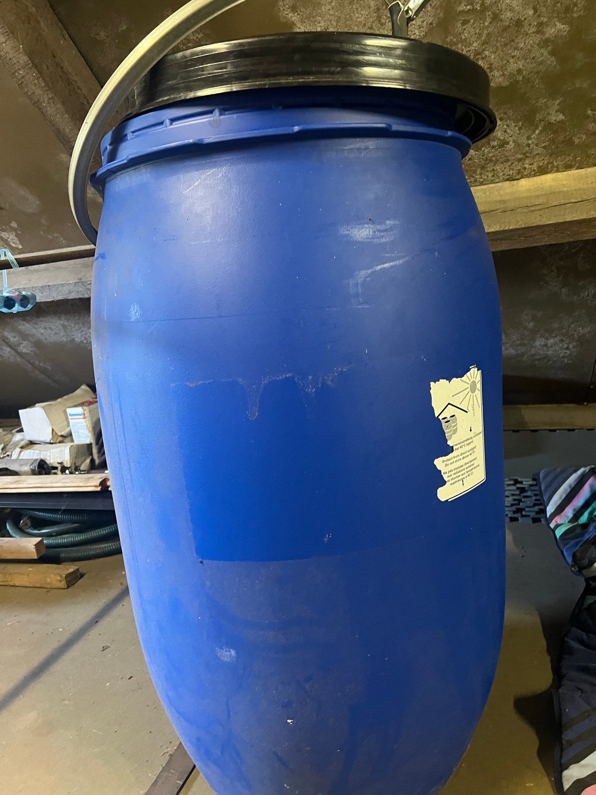 Blauwe kunststof regenton/watervat - 200 liter, Tuin en Terras, 150 liter of meer, Ophalen, Gebruikt, Kunststof