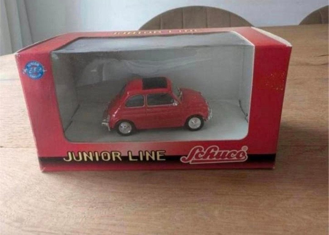 Schuco Fiat 600 / 500 – Junior Line – nr. 27213, Hobby en Vrije tijd, Modelauto's | 1:43, Ophalen of Verzenden, Zo goed als nieuw