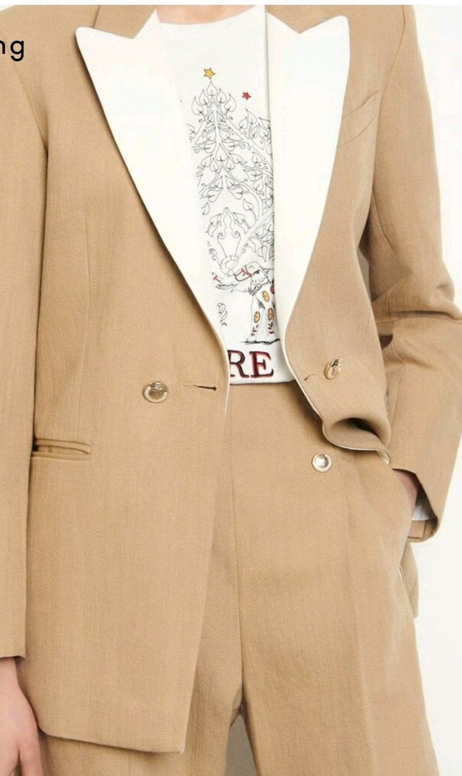 Sandro beige blazer maat 42 als nieuw € 389, Kleding | Dames, Ophalen of Verzenden, Zo goed als nieuw, Maat 42/44 (L), Beige