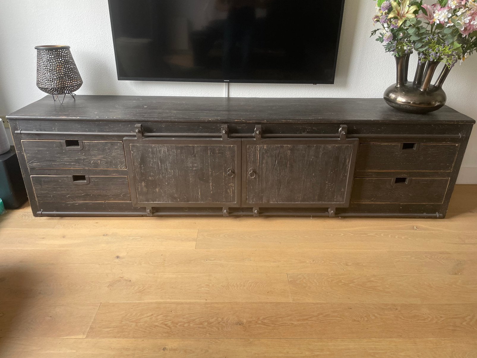 Mooie TV kast van oud elmhout, Ophalen, Koloniaal, Zo goed als nieuw, 200 cm of meer