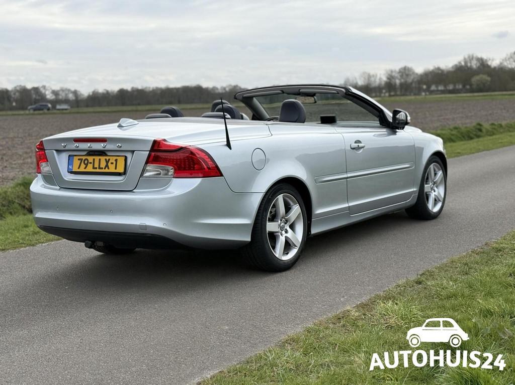 Volvo C70 Convertible 2.4i 170pk Intro Edition NAVI TREKHAAK, C70, Gebruikt, Zwart, 4 stoelen