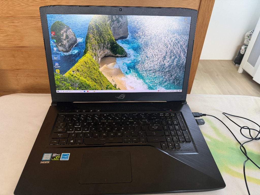 Te koop: Asus ROG Strix GL703VD 17inch laptop, Ophalen, Gebruikt, Met videokaart, 2 tot 3 Ghz