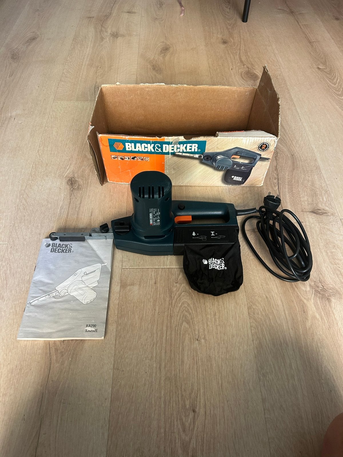 Black & Decker KA290 vlakschuurmachine - Nauwelijks gebruikt, Ophalen of Verzenden, Zo goed als nieuw, Minder dan 600 watt, Overige typen