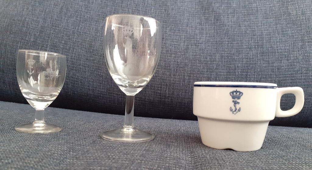 servies koninklijke marine Y-8122 sleepboot, Ophalen of Verzenden, Marine, Nederland