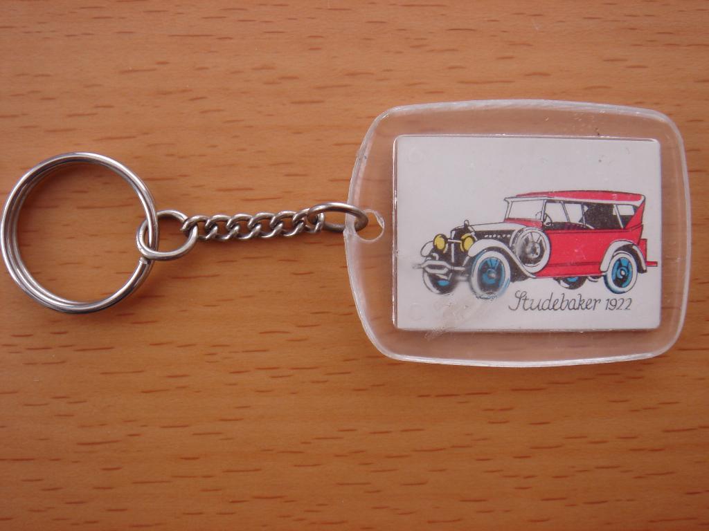 Sleutelhanger Studebaker 1922, Ophalen of Verzenden, Gebruikt, Merk