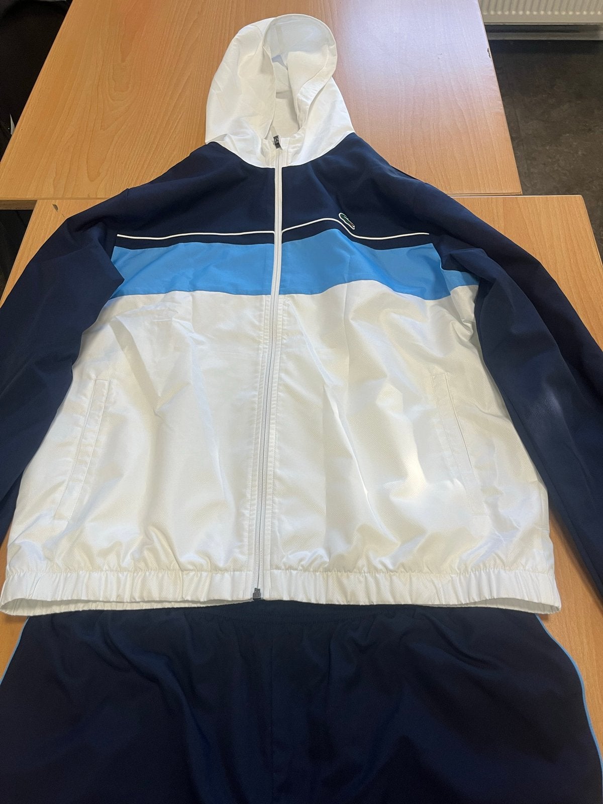 Lacoste Sport Trainingspak - Maat XL, Kleding | Heren, Sportkleding, Ophalen, Meerkleurig, Maat 56/58 (XL), Zo goed als nieuw