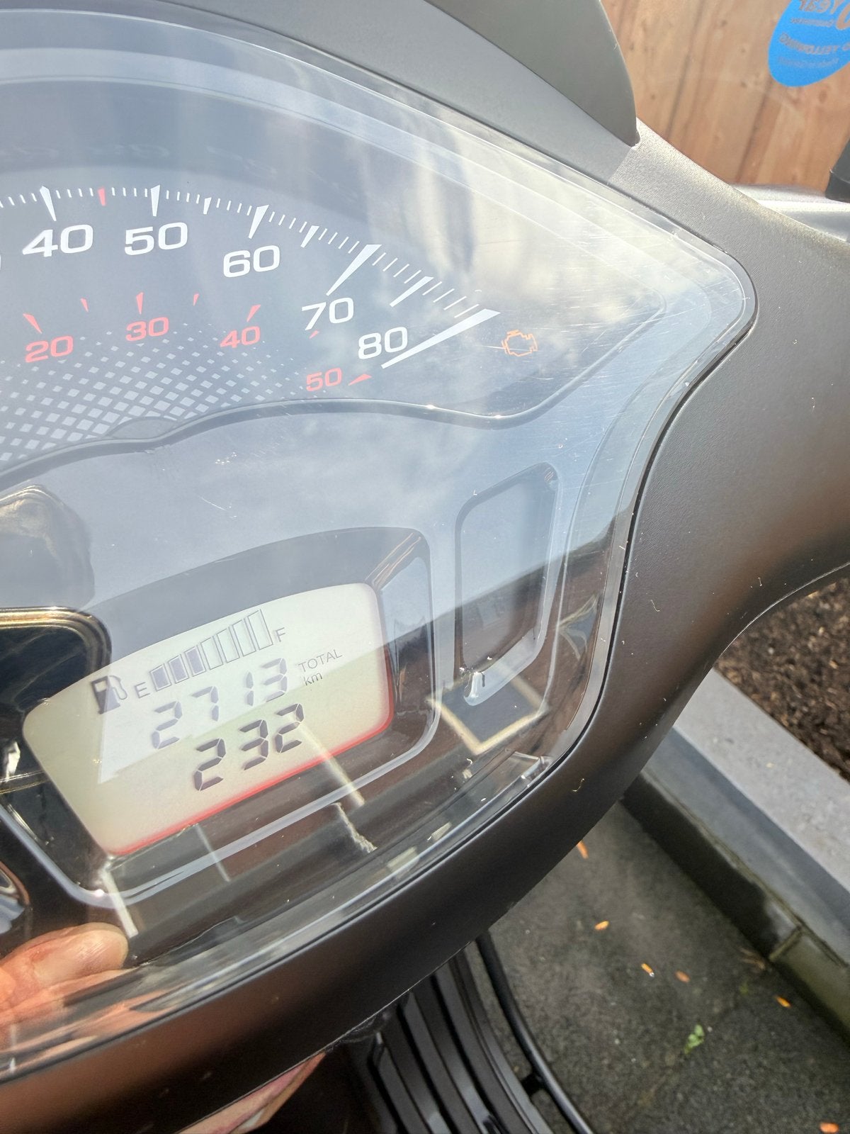 Foto 10 van Vespa Sprint Mat Zwart - Zo goed als nieuw