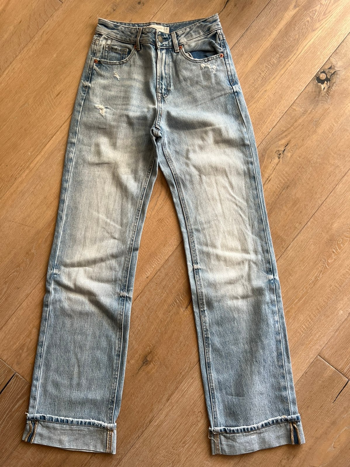 Stradivarius lichtblauwe spijkerbroek maat 34, Ophalen of Verzenden, Zo goed als nieuw, Blauw, W27 (confectie 34) of kleiner