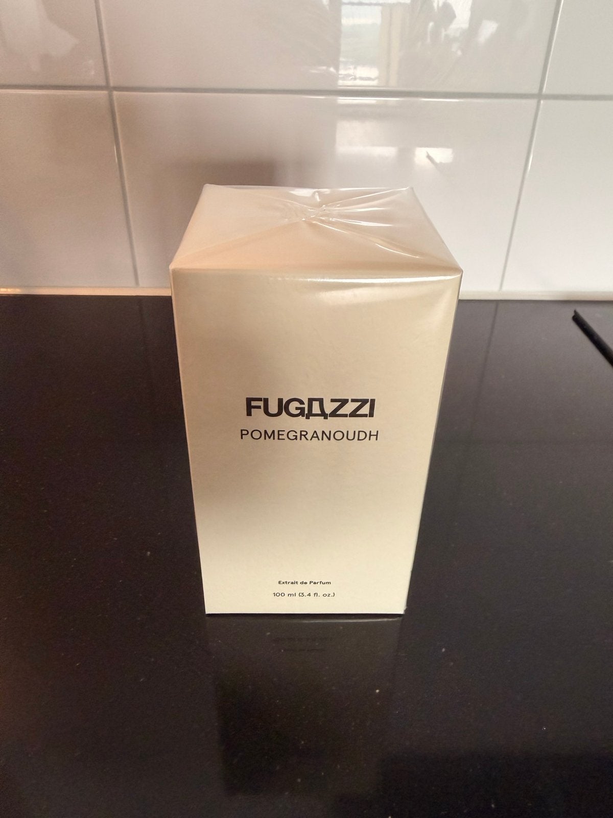 Fugazzi Pomegranoudh 100 ml Extrait de Parfum - Nieuw, Sieraden, Tassen en Uiterlijk, Uiterlijk | Parfum, Ophalen, Nieuw