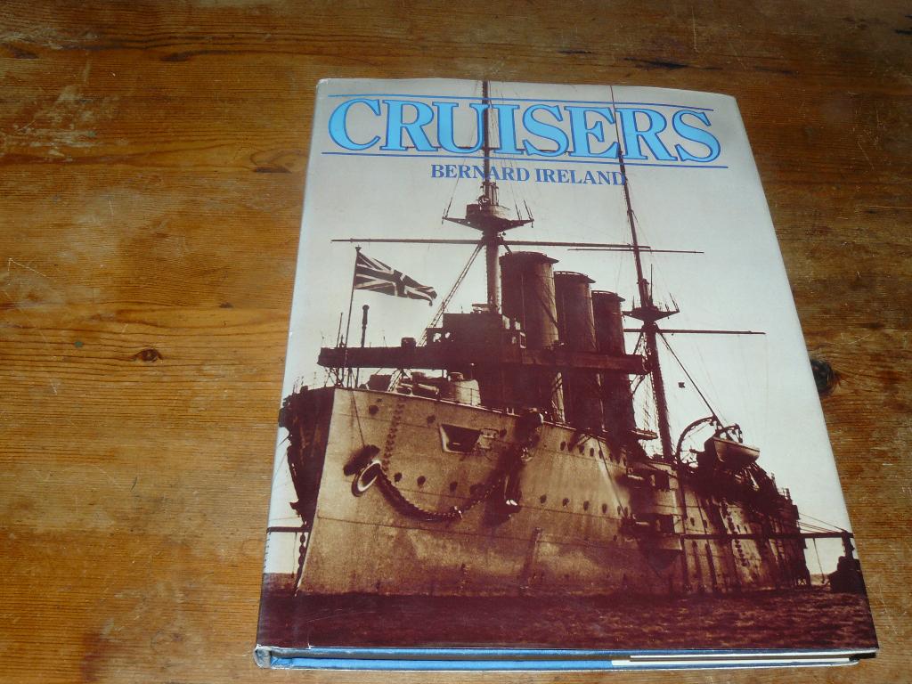 Cruisers (oorlogschepen, geschiedenis, Wo1, Wo2 en verder), Ophalen of Verzenden, Gebruikt, Motorboot of Zeilboot, Boek of Tijdschrift