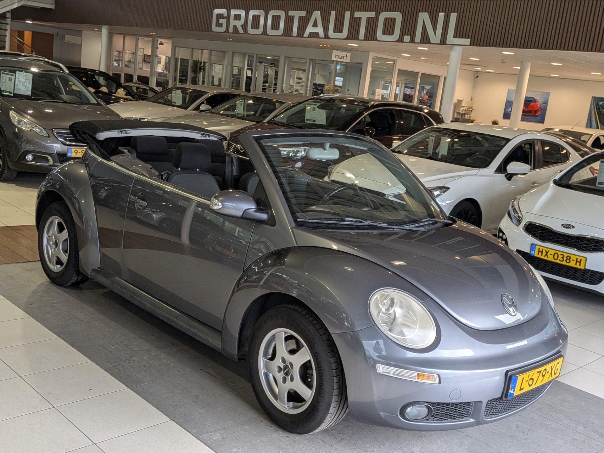 Volkswagen New Beetle Cabriolet 1.6 Trendline Airco, Stuurbe, Auto's, Stof, Gebruikt, 4 cilinders, Cabriolet