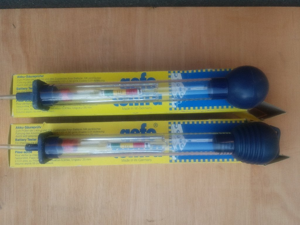 ZUURWEGER GEFO CENTRA - 2 STUKS, Ophalen of Verzenden