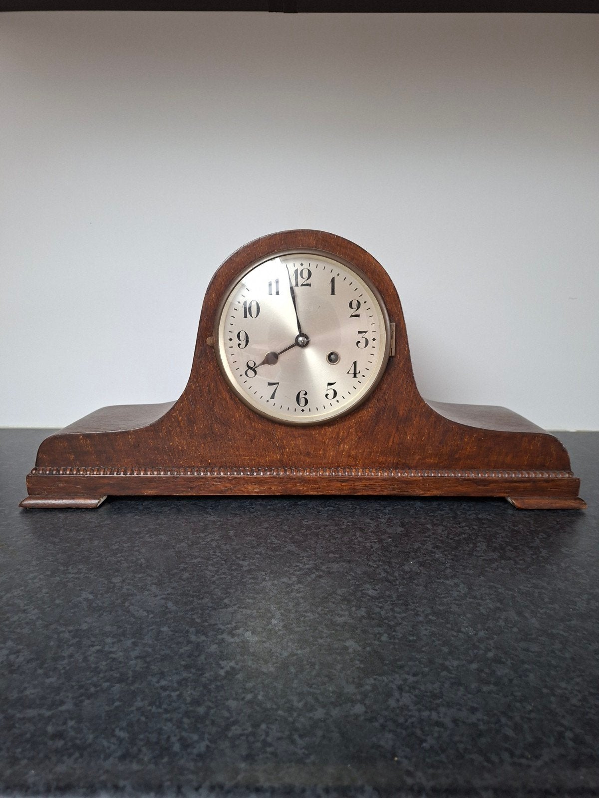 Antieke houten schoorsteenklok - Werkend, Antiek en Kunst, Ophalen