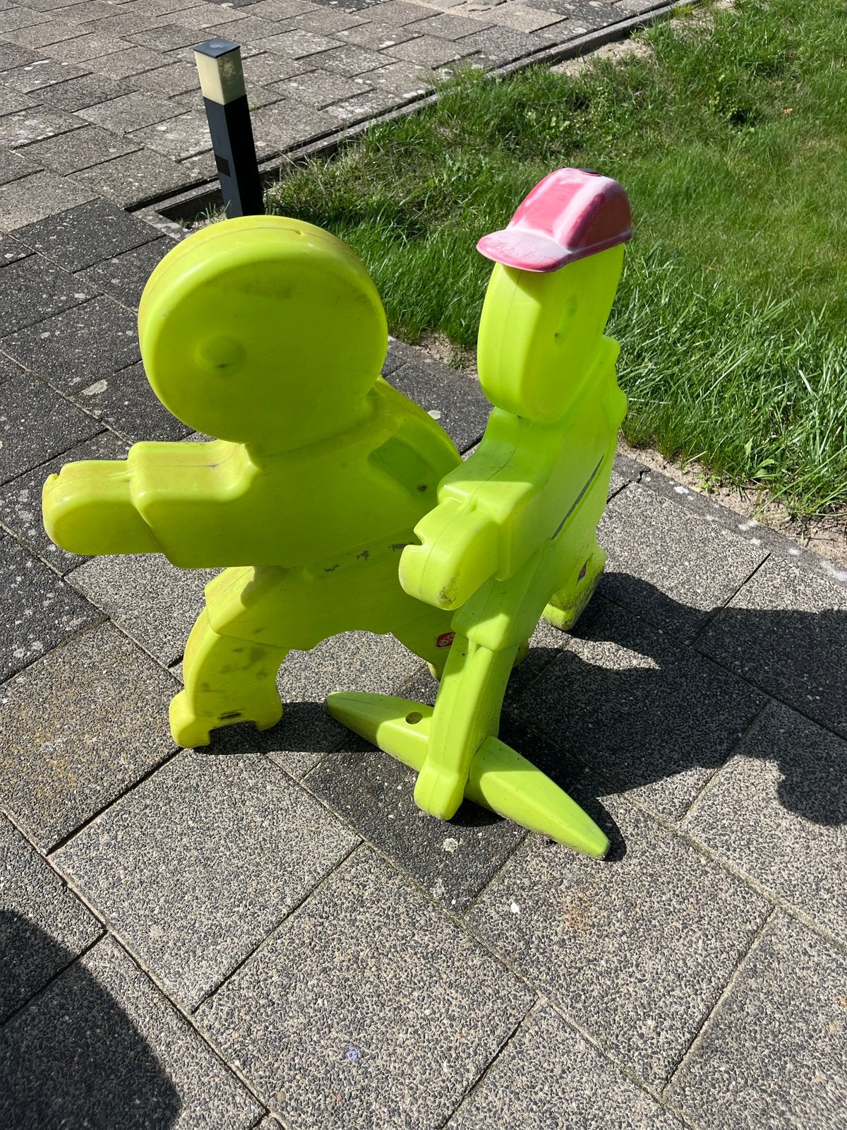 Groene speelpoppen voor veiligheid aan de straat, Ophalen, Gebruikt