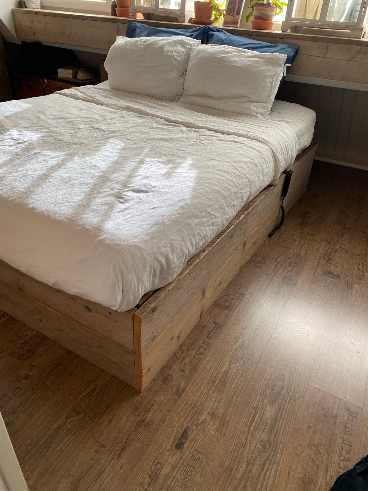 Steigerhouten elektrisch verstelbaar bed 160x210, Ophalen, 210 cm, Steigerhout, Tweepersoons