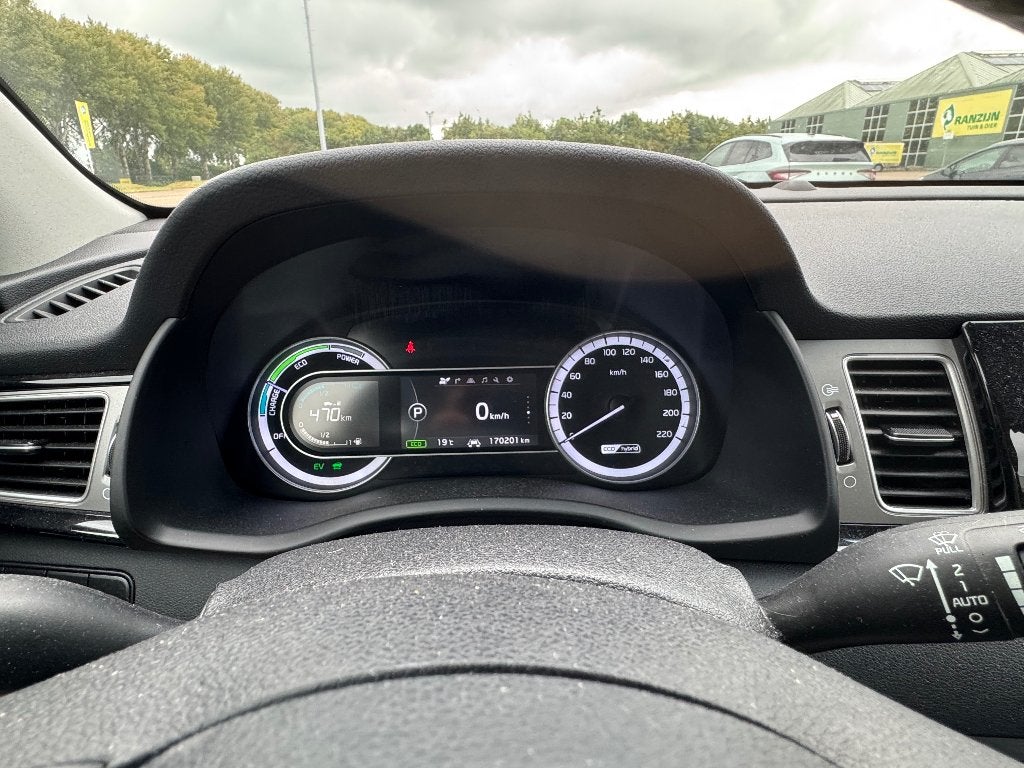 Foto 9 van Kia Niro Hybrid DynamicLine | Automaat | CarPlay | Camera