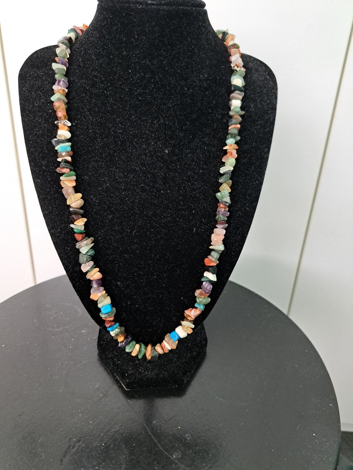 Kleurrijke ketting met halfedelstenen, Ophalen of Verzenden, Gebruikt, Overige kleuren, Steen of Mineraal