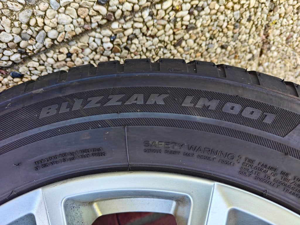 Bridgestone Blizzak winterbanden 17 inch, Ophalen, Gebruikt, Universele onderdelen