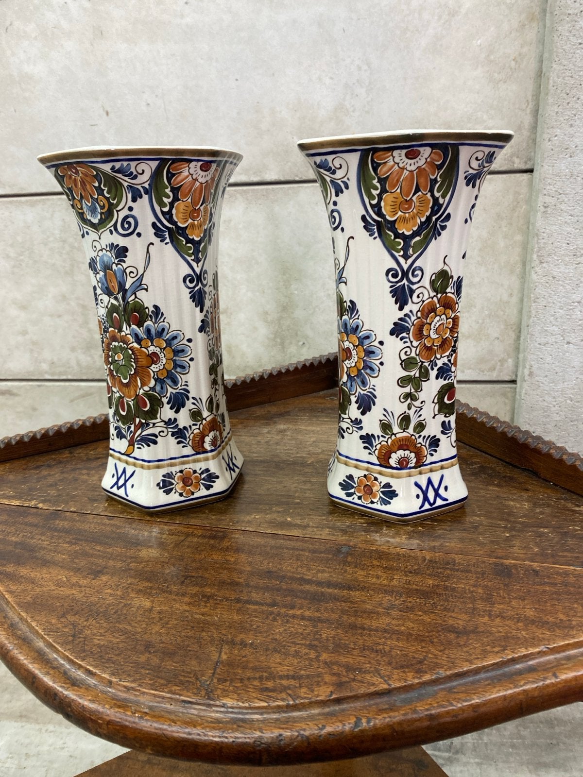 Set van 2 Flora Keramiek Delft Polychroom Vazen, Ophalen