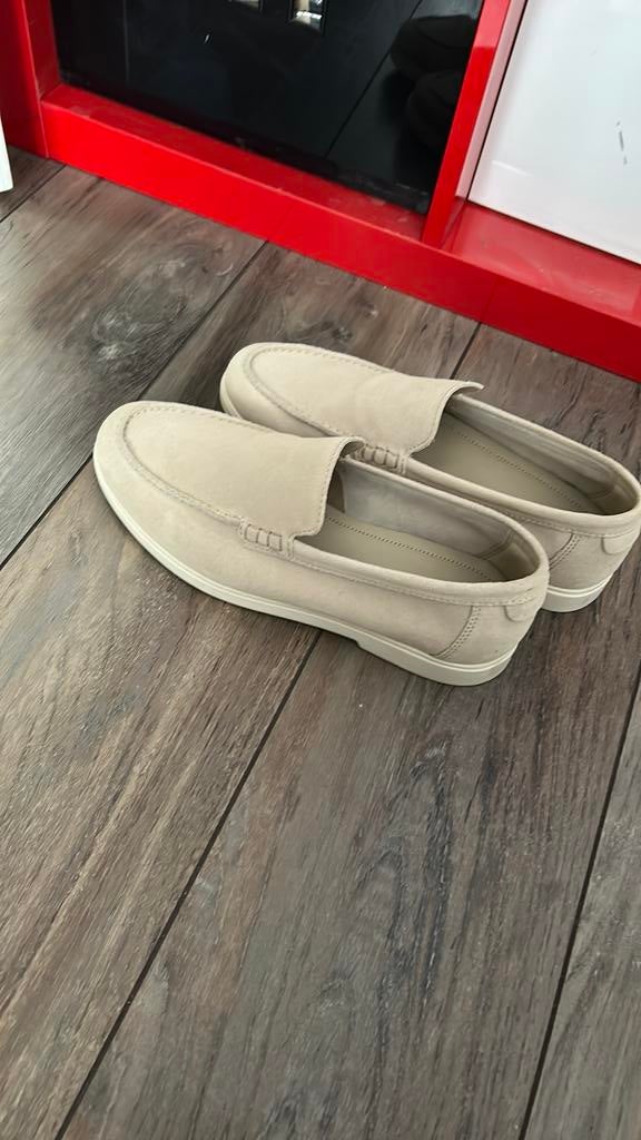 Zara lovers, Verzenden, Gedragen, Sneakers of Gympen