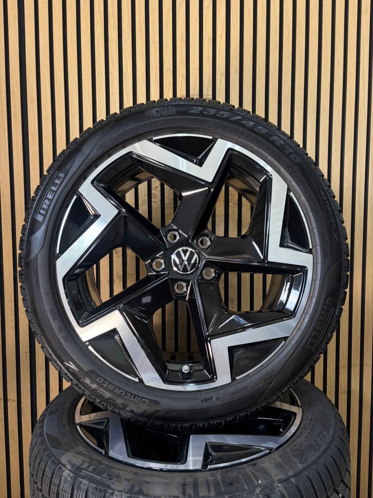 Originele 18” Volkswagen Passat Coventry T-roc Winterbanden, Auto-onderdelen, 18 inch, Gebruikt, ., Banden en Velgen