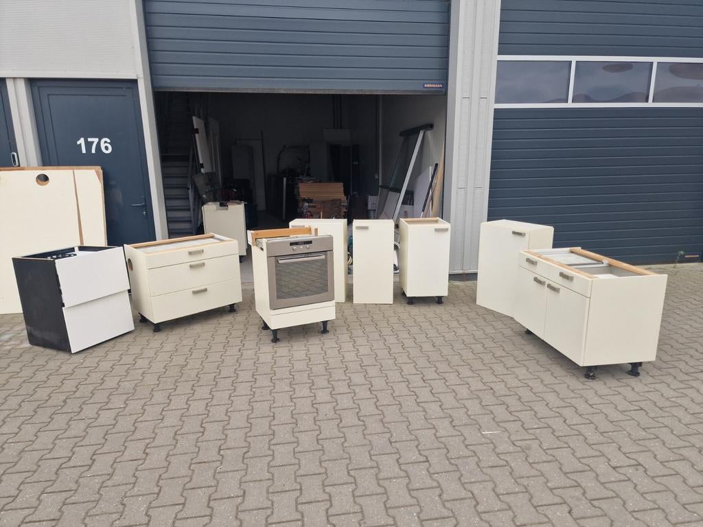 Gebruikte keukenblokken met oven en lades, Huis en Inrichting, Keuken | Complete keukens, Ophalen