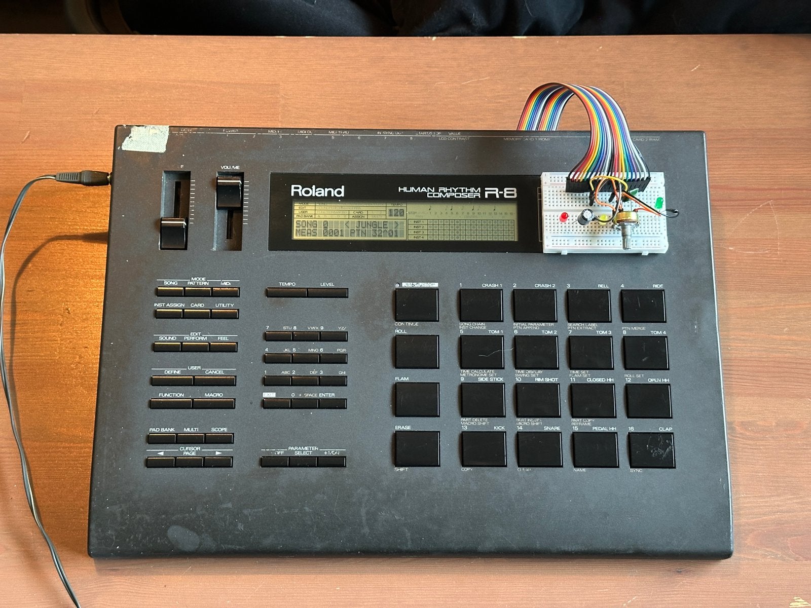 Roland R8 - circuit bent patchbay, Ophalen, Gebruikt, Roland