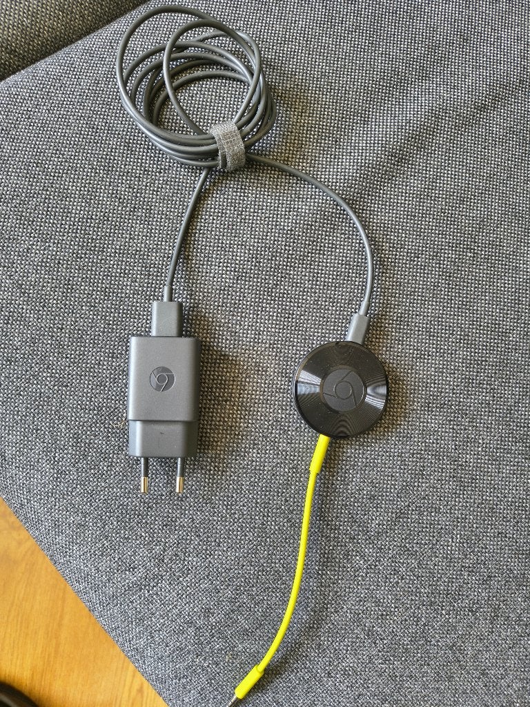 Mooie Google Chromecast Audio voor op HiFi apparatuur, Ophalen of Verzenden, Zo goed als nieuw, USB 2