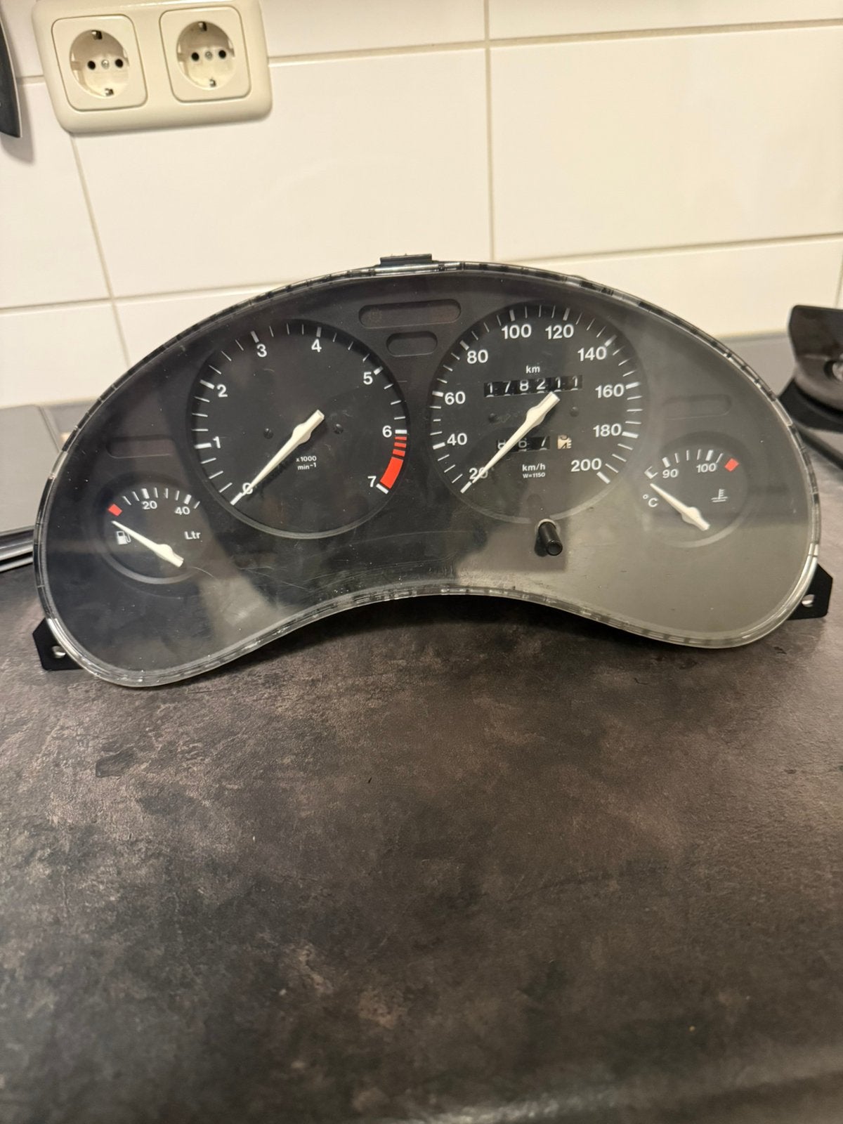 Opel corsa b 1.4 16v sport tellerklok, Ophalen of Verzenden, Gebruikt, Opel