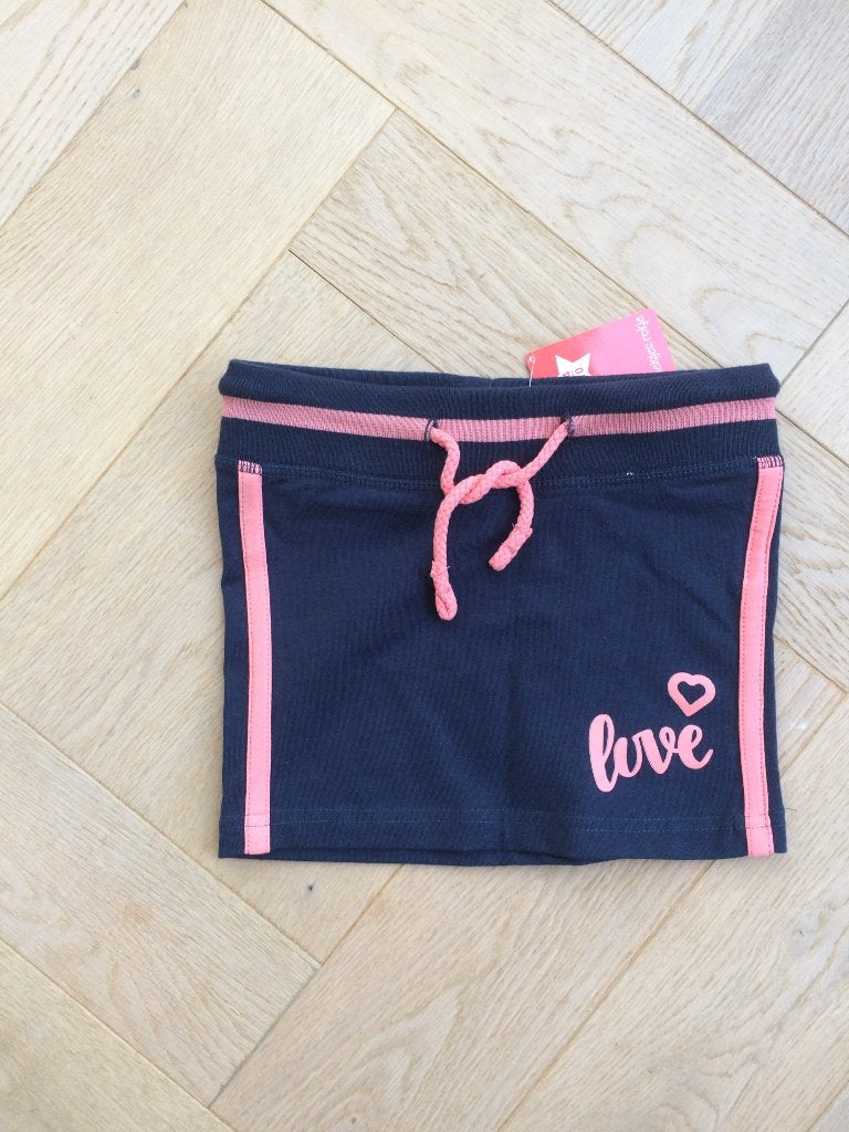 NIEUW rokje met opdruk `love` maat 104/110, Kinderen en Baby's, Kinderkleding | Maat 104, Ophalen of Verzenden, Nieuw, Meisje