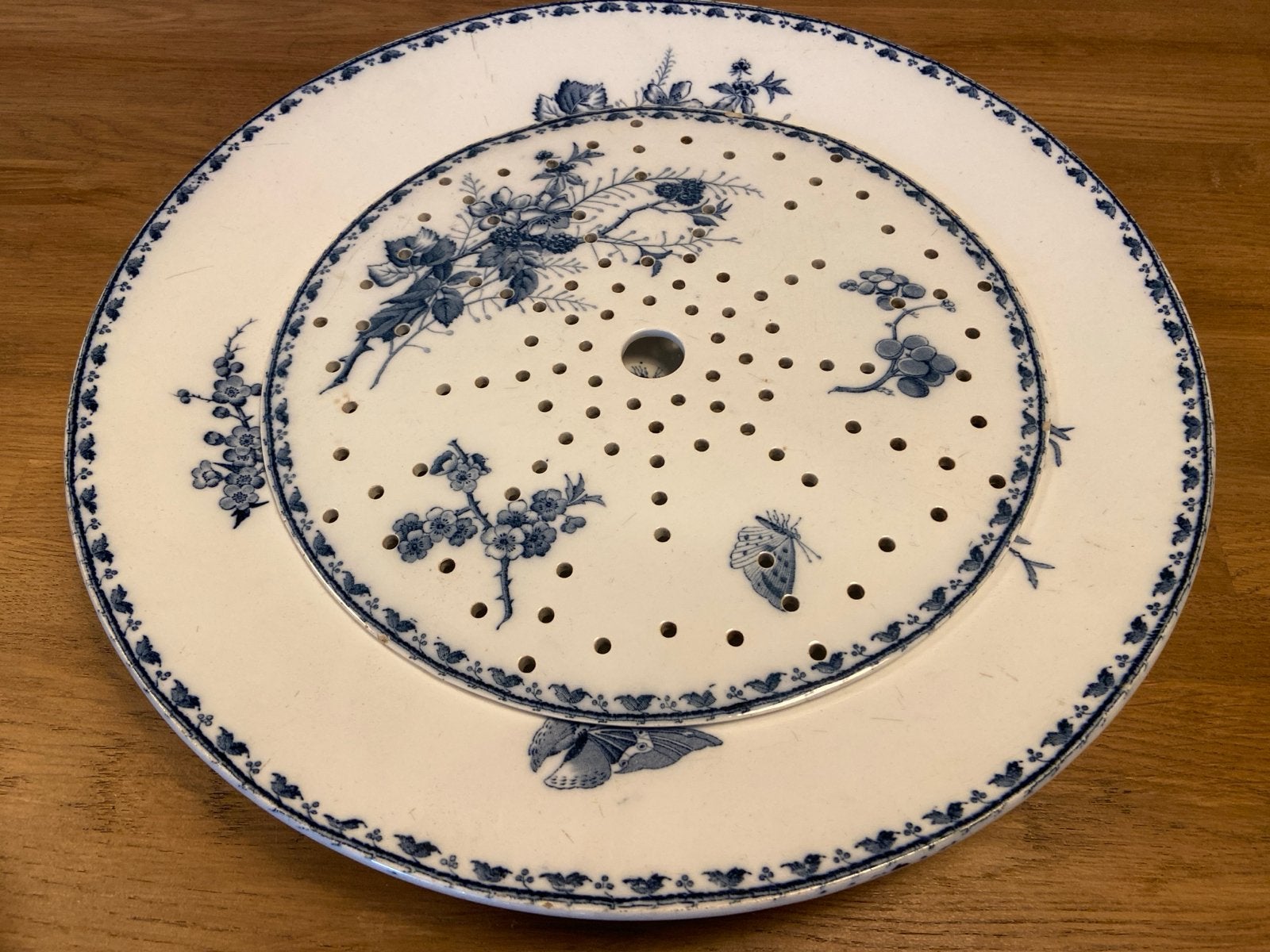 Antieke Villeroy & Boch Carmen Fruitschaal/Zeefschaal, Ophalen