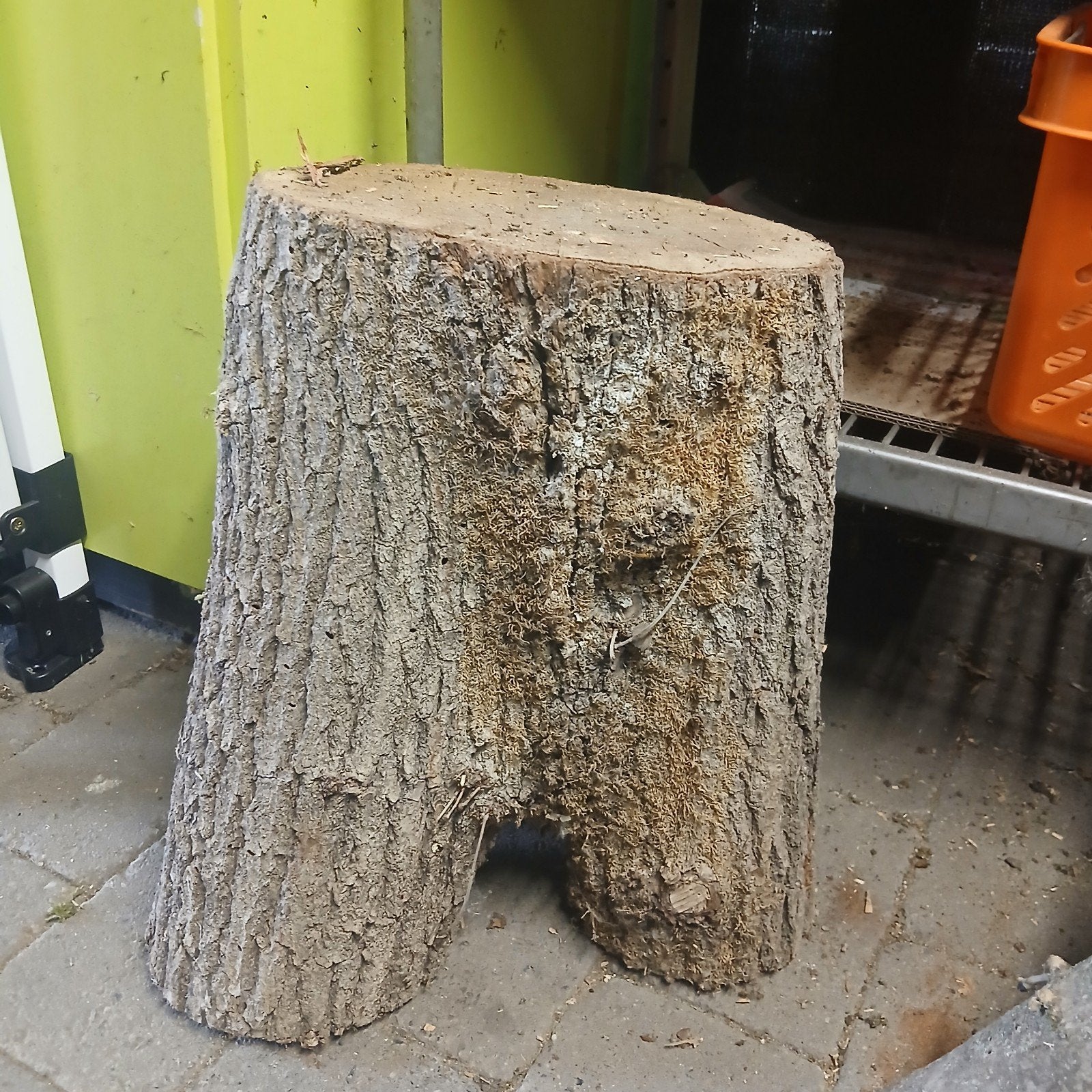 houten sierstuk voor in de tuin, Ophalen