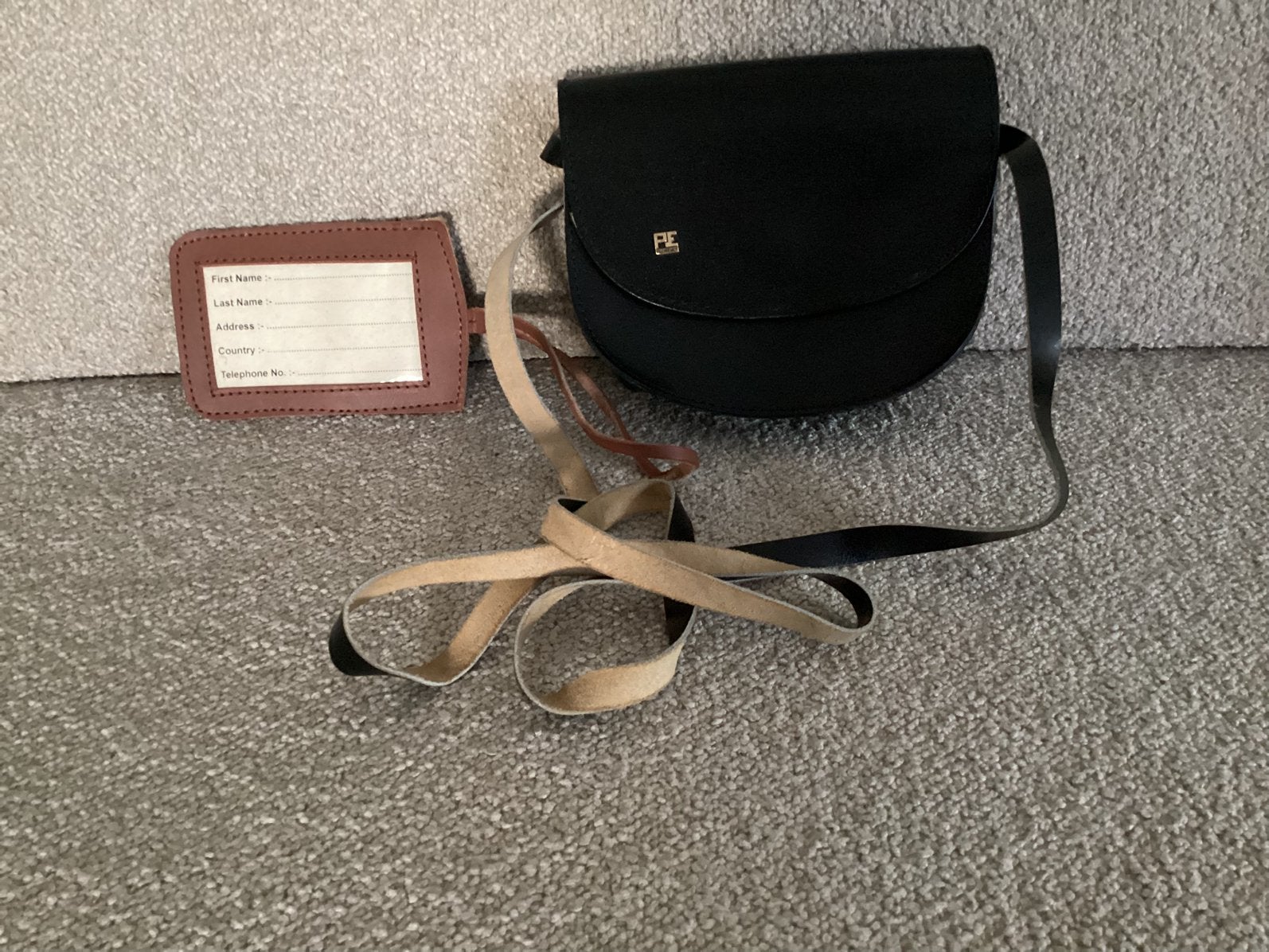 PE FLORENCE leren damestasje + PIECES leren bagagelabel, Ophalen of Verzenden, Nieuw, Bruin, Schoudertasje
