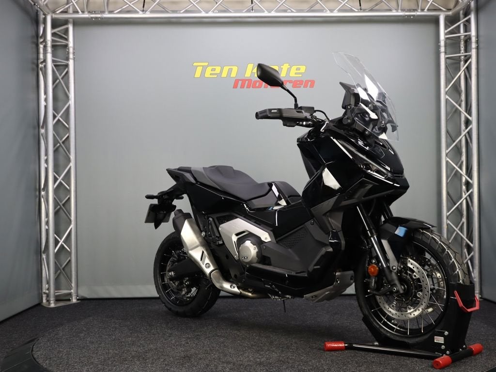 Honda X-Adv 750, Bedrijf, Toermotor
